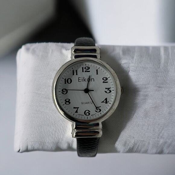 Eikon Quartz Watch Silver Round Face Black Expandable Leather Band - Picture 1 of 6